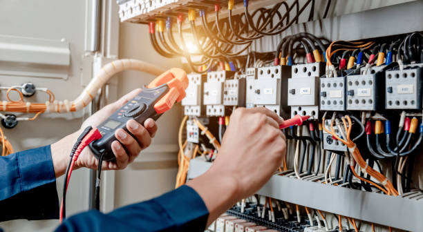Best Licensed Electrician  in Hildebran, NC